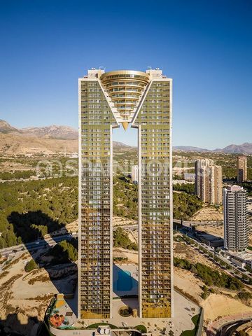 Stijlvolle Appartementen Naast het Strand in Benidorm Alicante Deze woningen zijn gelegen in de stad Benidorm, een gemeente in de noordelijke provincie Alicante. Dit gewilde gebied behoort tot de Costa Blanca, een mediterrane bestemming met paradijse...