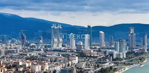 Gewerbeimmobilien mit Mietern an einer Hauptstraße in Izmir Bayraklı Die ... befinden sich an der Hauptstraße in Bayraklı, dem Zentrum des geschäftlichen Lebens der Stadt. Der Stadtteil Bayraklı ist eine Region, in der sich die renommiertesten Büroge...