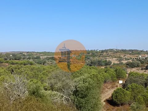 Rustikales Grundstück mit 2.720 m2, Montinho de Balurcos, Alcoutim - Algarve Guter Zugang. In der Nähe von Elektrizität. Flaches Gelände mit guter Aussicht. Das Grundstück verfügt über einen direkten Zugang zur Straße. Nur 10 Minuten vom Dorf Alcouti...