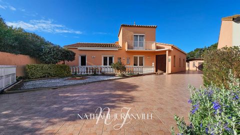 RARE SUR LE MARCHE ! A Saint-Cyprien, située à proximité du parc de la Prade, des plages, du port et de toutes les commodités, découvrez cette spacieuse et charmante villa 6 pièces de 193 m², sur une parcelle de 633 m². L'atout majeur de cette villa ...