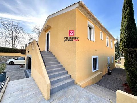 Au coeur de Trans-en-Provence, découvrez cette villa de 140 m² + garage de 30 M² environ qui allie parfaitement confort moderne et authenticité provençale. Située à quelques pas du charmant village et de toutes les commodités, cette propriété d'excep...