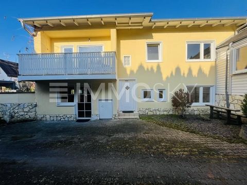 This modernised semi-detached house offers an ideal combination of high-quality furnishings, generous space and an attractive location. The house is located in the district of Schloßborn in a quiet environment and at the same time has good transport ...