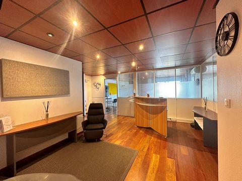 Toulouse – Boulevard d’Atlanta – Bureaux lumineux avec terrasses et 4 stationnements privatifs