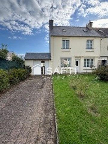 venez découvrir cette Charmante maison des années 60 proche de toutes commodités et transport.