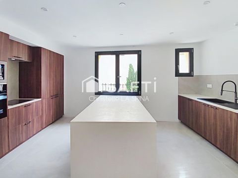 Sublime maison rénovée avec charme et piscine au cœur de Remoulins