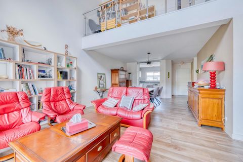 MERIGNAC / Maison comptemporaine de 2014, 4 ch, garage