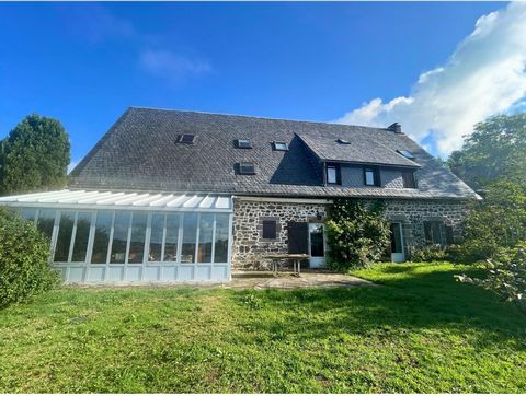 Longère Hortensia, charme unique en pierres et ardoise