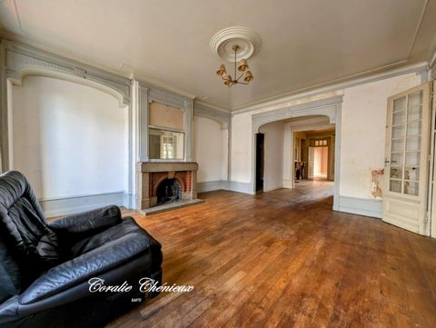 Appartement à rénover avec cachet