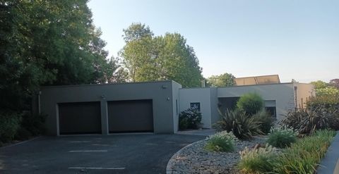 maison moderne à toit plat