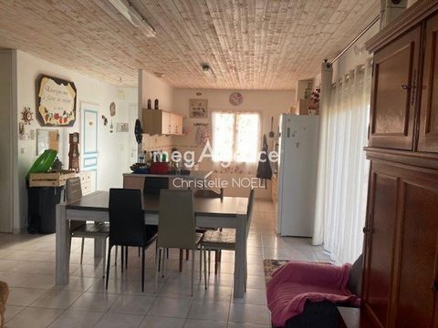 Maison de plain pied à la campagne , proche des commodités .