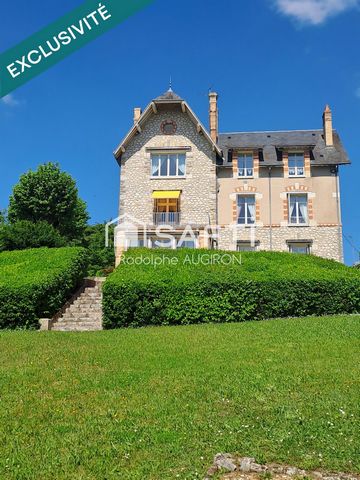 Magnifique villa de caractère, vue sur la Loire.