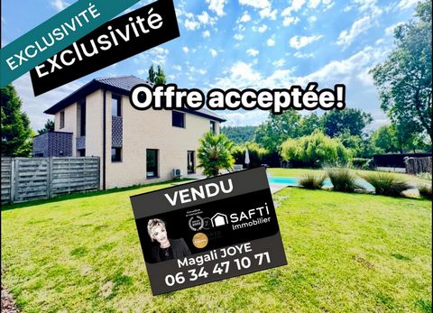 Maison de style cubique avec piscine - hors lotissement!