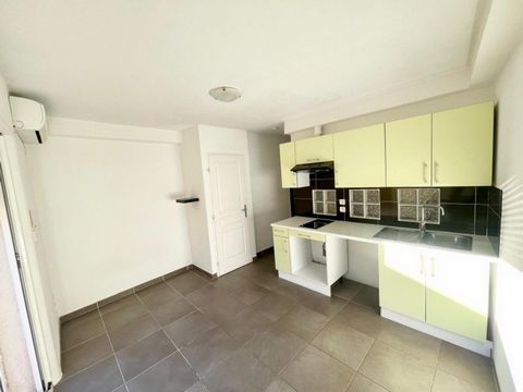 Six Fours Les Plages, Quartier prisé, vend appartement T1 avec terrasse