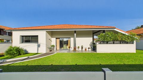 Superbe villa rénovée  Dax, quartier résidentiel paisible