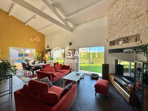 BEAU PAVILLON DE 3 CHAMBRES BUREAU GARAGE ET PISCINE A CHAURAY