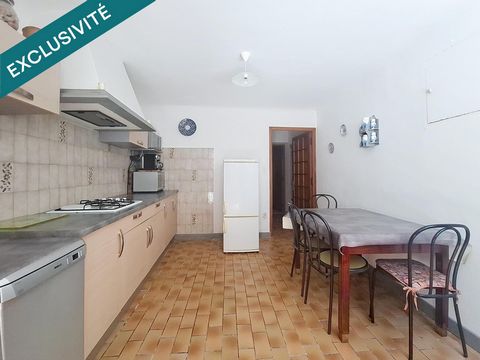 Maison de village dans Grambois, proche de tout commerce