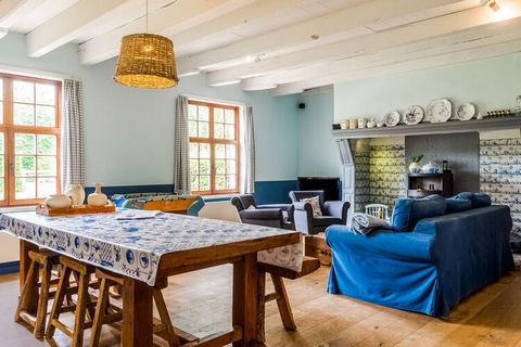 This 6-bedroom farmhouse rests in Damme and has space for 12 guests. It comes with a private garden with cozy furnishings and a barbecue to enjoy the evenings. The farmhouse does not welcome any kind of rowdy groups who are looking for a place to par...