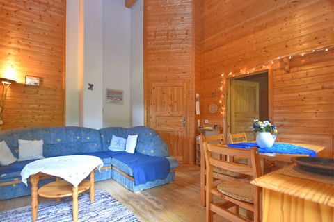 Dieses Ferienhaus auf dem Land befindet sich in Grafenried in Bayern. Es verfügt über 2 Schlafzimmer und bietet Platz für 4 Personen. Es ist ideal für eine kleine Familie oder eine Gruppe von Freunden. Im Bayerischen Wald gibt es ausgezeichnete Wande...