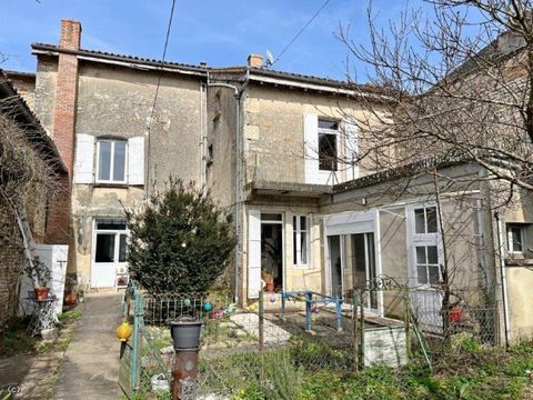 Older house, with character, in the centre of a small village in the Vienne, between Civray and Ruffec; close to basic amenities. The property has a lot of potential, in particular for making chambres d'hôtes/gîtes/AirBnB. The numerous outbuildings, ...