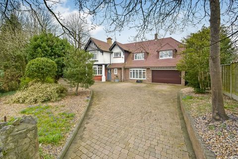 PROPERTY SUMMARY Set back from the road and accessed via a U-shaped driveway is an impressive, five bedroom detached family home which provides 3076 sq ft of living space arranged over two floors. On the ground floor leading from a central hallway is...
