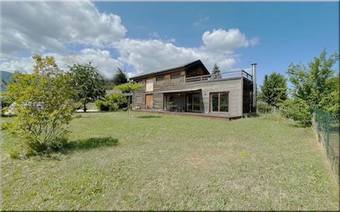 Dpt Ain (01), à vendre CHALLEX Belle Maison Familiale , Vue Panoramique, Proche de Genève / terrain plat de 812 m²
