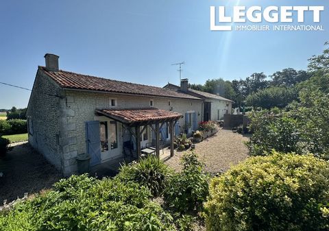 A21665ET16 - An extremely well renovated property which in fact is 2 individual houses, separated by a large double height barn. Currently, generational family homes but would immediately lend itself to a main house and a gite. Double glazed througho...