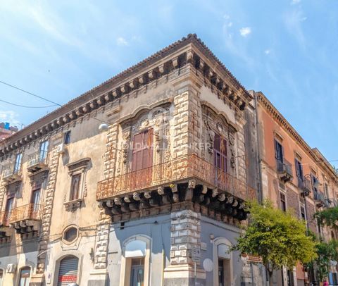 Inserted in a prestigious historic building with a great and timeless charm, we offer the sale of an elegant residence located in one of the most important arteries of the city of Catania. The property is located on the first floor of a building that...