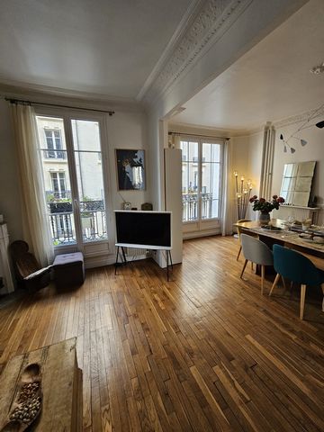 This charming Haussmann-style apartment, recently renovated, offers a comfortable and tastefully decorated space. It features a spacious living room and a cozy bedroom. Located in a tranquil and pleasant neighborhood with minimal traffic, ensuring a ...