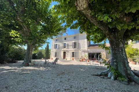 NEAR DENTELLES DE MONTMIRAIL 3D video available on our website At the edge of the countryside and a charming village with all amenities. Authentic stone property composed of two renovated mas. The first one in an authentic style of the beginning of t...