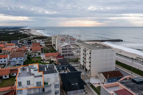 Vente d’un appartement de 3 chambres à Praia da Vagueira avec vue sur la mer Paradise Situation : Ce magnifique appartement de 3 chambres est stratégiquement situé sur la charmante plage de Vagueira, offrant non seulement une maison, mais une expérie...
