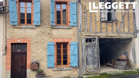 A26905MAE32 - Renovated 2 storey village house of 94 sqm, with new isolated roof, open living-space and kitchen on the ground floor, shower room with wc, beautiful wooden staircase, exposed beams, 2 bedrooms and landing (1st floor) + 19 sqm room unde...