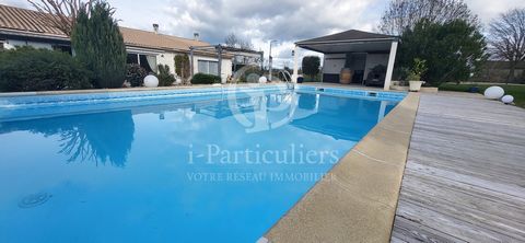 Discover without further delay this magnificent single-storey house from the 2000s, nestled in a charming commune south of Bergerac, just 5 minutes from local shops, 20 minutes from Bergerac and 10 minutes from Pineuilh. As soon as you cross the thre...