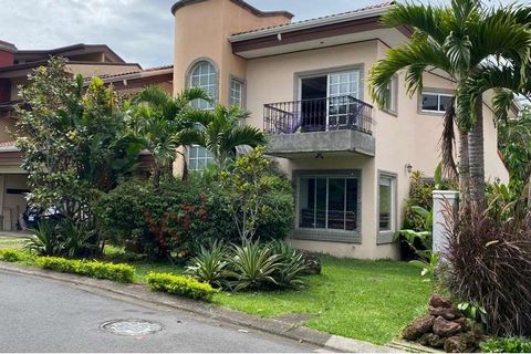 House for sale in Santa Lucía condominium near Momentum Pinares This excellent condo is located in a very nice area of San José. A privileged location that allows you to quickly travel to San Pedro, Los Yoses, and other neighborhoods in the East of S...