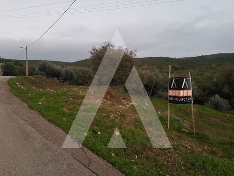 Building land, with views of the Serra d'Aire and Candeeiros, of 2,200 m2 with unobstructed views. REF. 1130116/18 LR