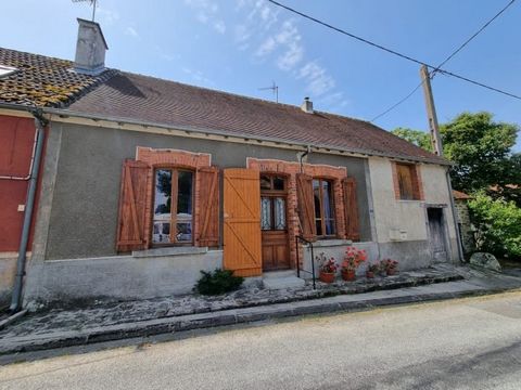 Just outside Cromac (87160) and not far from the outdoor leisure centre at Lac de Mondon is this semi-detached stone built cottage in need of some renovation but having a good roof. Consisting of a lounge, large kitchen / diner extension, 2 bedrooms ...