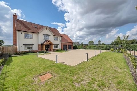 If you love traditional homes but want state-of-the-art living and immaculate presentation, this five-bed-four-bath detached house will certainly deliver it. With a large garden, distant views and a terrific location on the edge of one of the region’...