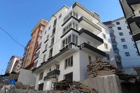 Стильные квартиры с видом на город в Анкаре, Дикмен. Квартиры расположены в престижном месте Анкары в районе Чанкая, Дикмен. Они находятся в шаговой доступности от торгового центра и подходят для инвестиций. ESB-00173 Features: - Balcony - Lift - Sat...