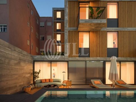 4 Bedroom apartment duplex, new, with 219 sqm (gross floor area), 2 parking space, 2 terraces, private swimming pool and storage room, in the República 5, in Lisbon. The República 5 is an exclusive project comprising 20 studio to 4-bedroom apartments...