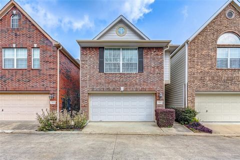 Welcome to this charming 3-bedroom, 2 1/2 bathroom two-story home nestled in Houston's coveted Enclave at Shady Acres gated community. Boasting a convenient layout with first-floor living and all bedrooms upstairs, this home offers both functionality...