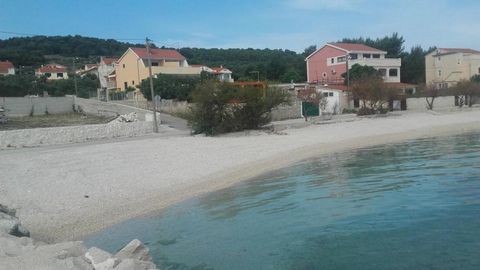 Apart-hotel with 5 apartments just 30 meters from the beach of Slatina on Ciovo peninsula (second row to the sea)! Amazing place near the city-museum of Trogir and 20 km. from the center of Split. The total area of ​​the building on three levels is 2...