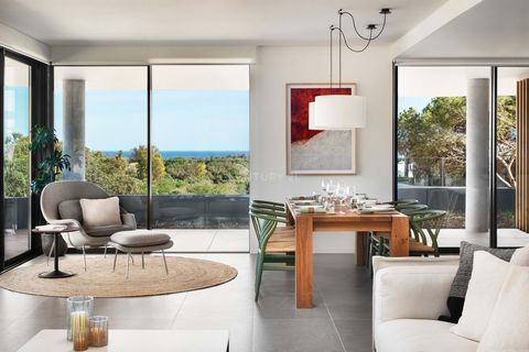Discover your dream home in our exclusive resort near Marbella and Gibraltar! In a safe and tranquil environment, this project redefines quality of life by integrating the serenity of the countryside with the comfort of community living. Imagine livi...