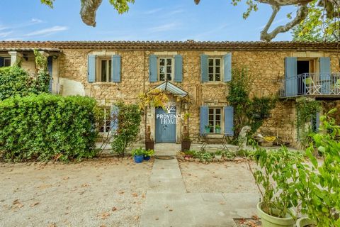 Provence Home, the Luberon real estate agency, is offering for sale, in the Robion municipality, a large farmhouse with a swimming pool. FARMHOUSE SURROUNDINGS The property is located in an agricultural area, surrounded by orchards, and is accessible...