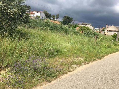 Rustic land with 1490 m2 with feasibility of construction. 2 fronts, one on the road of Rapoila and another April 25 street in the locality Palhagões, parish of Sebal and Belide, Municipality of Condeixa a Nova. In the center of Portugal, 10 mi from ...