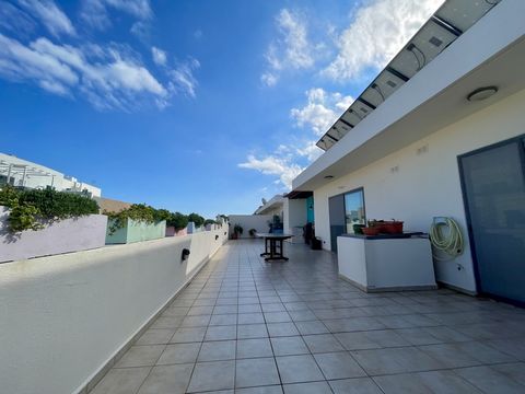 Penthouse located in the coastal hamlet of Qawra within walking distance to all amenities hotels restaurants cafes main bus routes and a lovely promenade with the beautiful waters of the Mediterranean Sea close by. Offering an attractive layout and f...