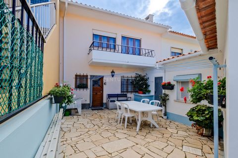 Looking for a spacious and well-located home? This is your opportunity! This incredible 3 bedroom villa with an independent annex is located in the quiet neighbourhood, just 5 minutes from the centre of Cascais. This 2-storey house offers excellent a...