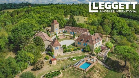 A28075BD24 - This superb estate comprises a manor house and four independent guest houses (gîtes), all opening onto a large courtyard, all complemented by two swimming pools and a large barn set on 10 hectares of meadow, forest and private paths offe...