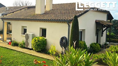 A28015SRS47 - Beautiful village house in Birec sur Trec, with lots of light and a lovely garden. 10 minutes from Marmande in thé lovely Lot et Garonne. Easy access to Bordeaux and Toulouse. Information about risks to which this property is exposed is...