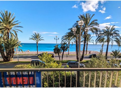 NICE PROMENADE DES ANGLAIS: Spacious 4-room flat of 132.71m2 with SEA VIEW. Its main assets: Crossing, Refait has nine largely (paintings, electricity, double glazing, reversible air-conditioning sheathed in the ceilings, electric shutters, independe...