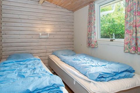 Modern holiday cottage in ecologically desirable materials and matching colours. The cottage is bright, and the rustic materials creates a pleasant atmosphere. During the winter season and when it is chilly outside, the wood-burning stove makes it co...
