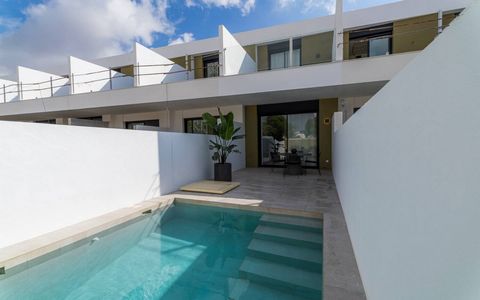 Semi-detached villas in Pilar de la Horadada, Costa Blanca An exclusive development of modern 2 or 3-bedroom homes located within walking distance of the city center of Pilar de la Horadada and a few minutes' drive from the beach. There are 26 proper...